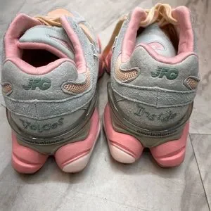 New Balance 9060 
Pink grey gray
Mens size 9 worn 1 time like new no scuffs New Balance | Shoes | New Balance 960 Pink Grey Graymens  main image 2